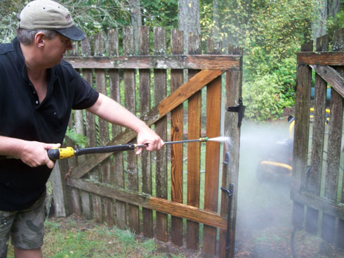 fence cleaning