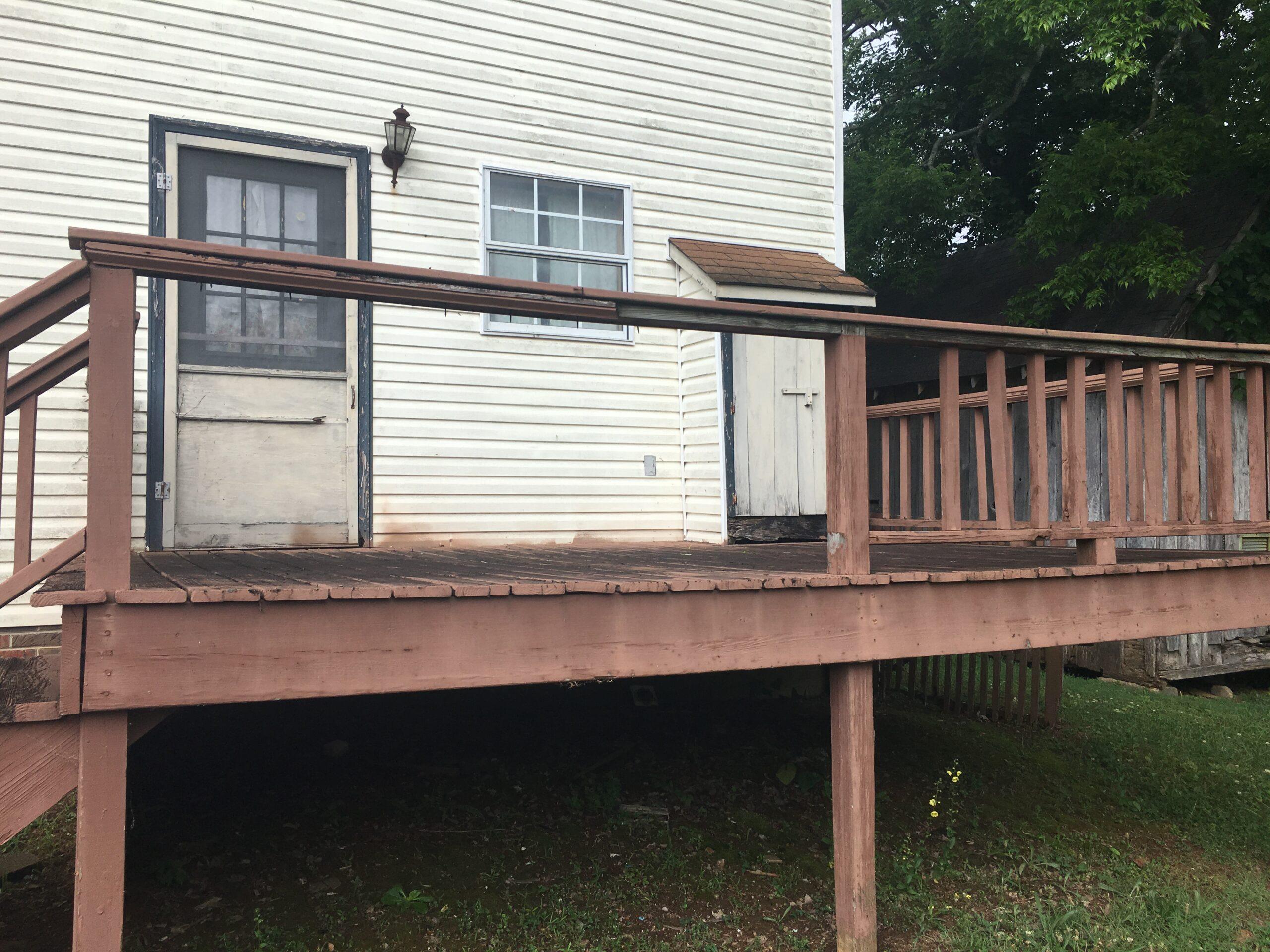 Transformation of a 30-Year-Old Deck with Deck Defense Stain